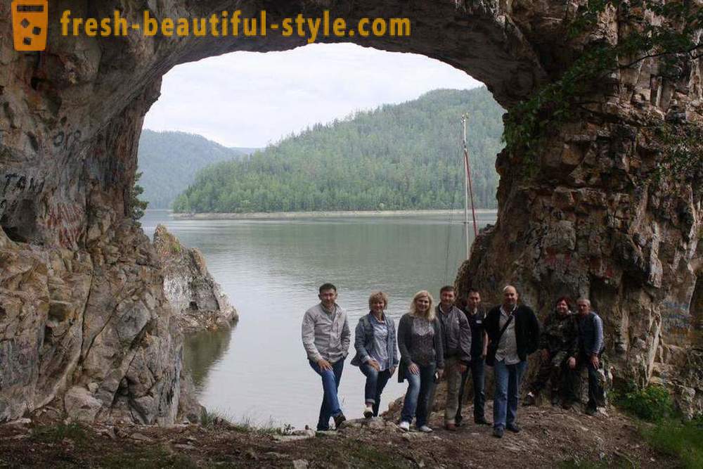 Krasnoyarsk reservoir - protektado lugar ng Siberia