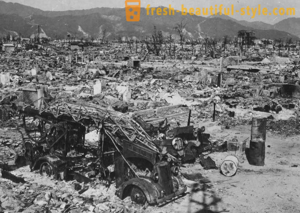 Daunting makasaysayang larawan ng Hiroshima