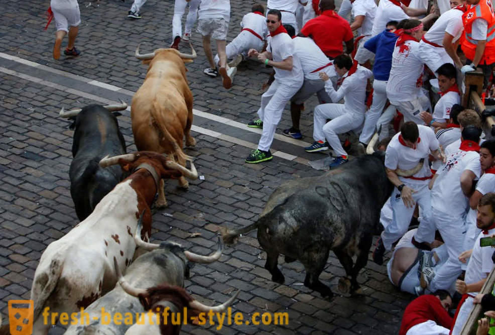 Kamusta ang taunang tumatakbo ng Bulls sa Pamplona, ​​Spain