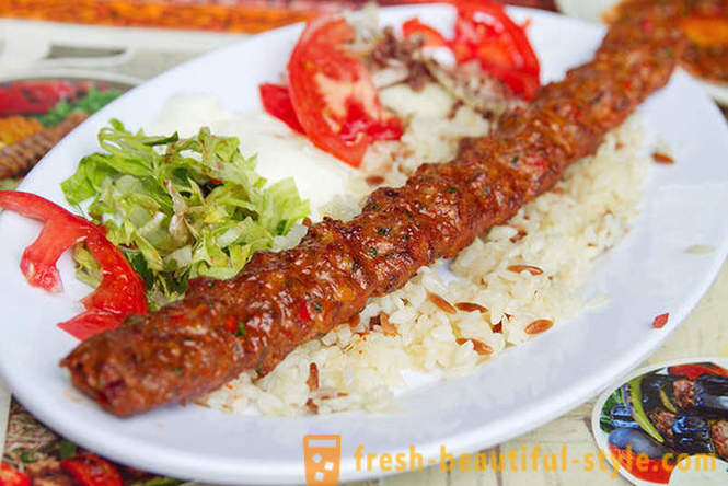 Ang pinaka-popular na mga pagkain ng Turkish cuisine