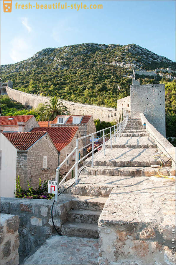 Maglakad sa Wall of China Croatian peninsula