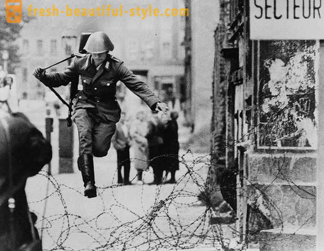 Ang tag-lagas ng Berlin Wall