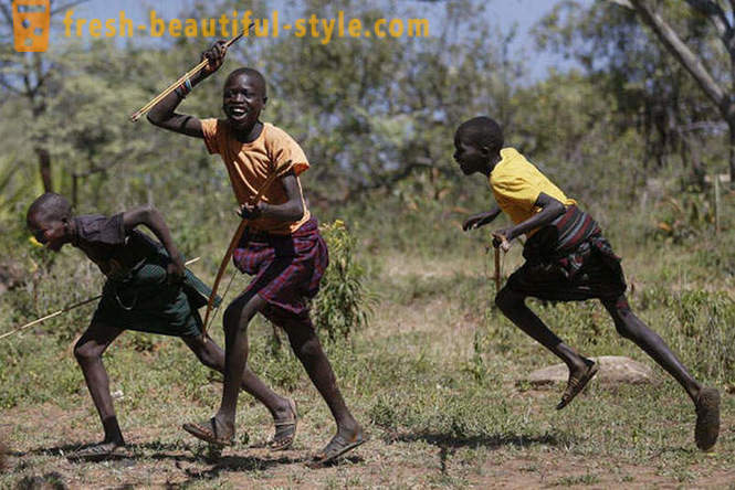 Archers tribo Pokot mula sa Kenya