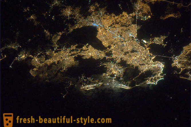 Night mga lungsod mula sa kalawakan - ang pinakabagong mga larawan mula sa ISS