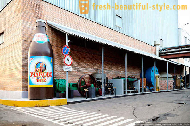 Iskursiyon sa beer at soft drinks factory
