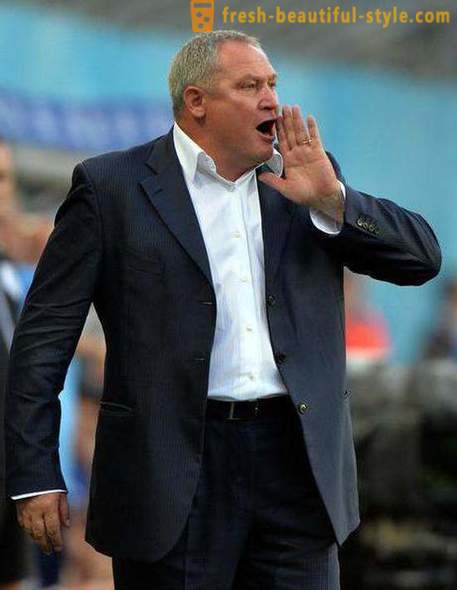 Yuri Krasnozhan: sikat na Russian coach