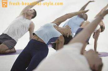 Yoga para sa pagbaba ng timbang: review. Home yoga lessons
